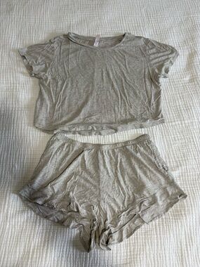 stars above Light Gray Two-Piece Ruffle Pajama Set